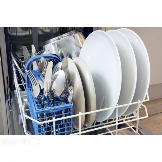 Посудомоечная машина Indesit DSCFE 1B10 RU белый