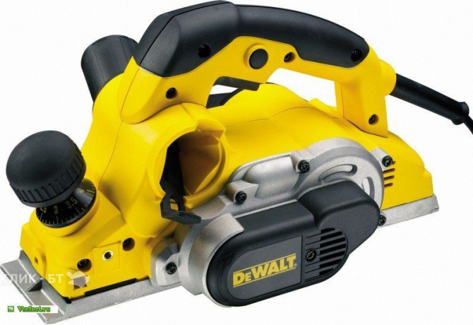 Рубанок DEWALT d 26500