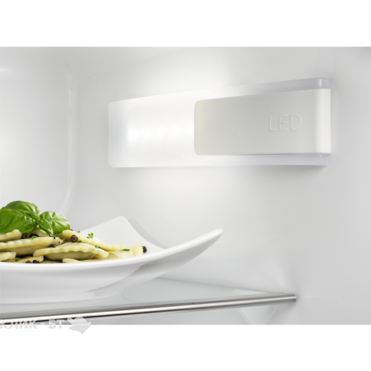 Холодильник ELECTROLUX enn 3153 aow