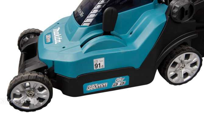 Газонокосилка MAKITA DLM382CM2