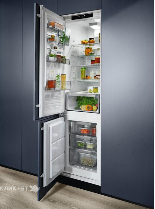 Холодильник ELECTROLUX ENS8TE19S