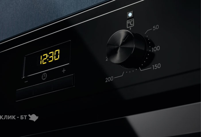 Духовой шкаф ELECTROLUX EOF3H50BK
