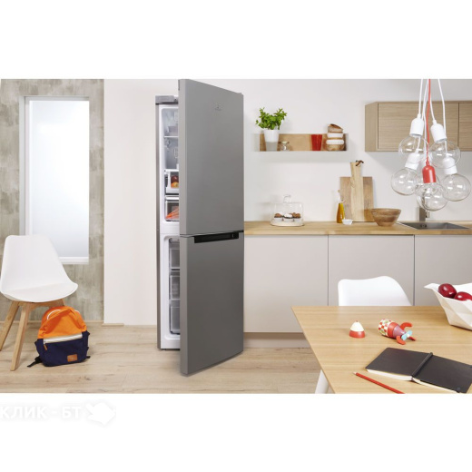 Холодильник INDESIT DS 4180 S B