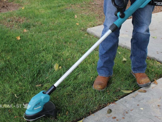 Триммер Makita DUR181RF