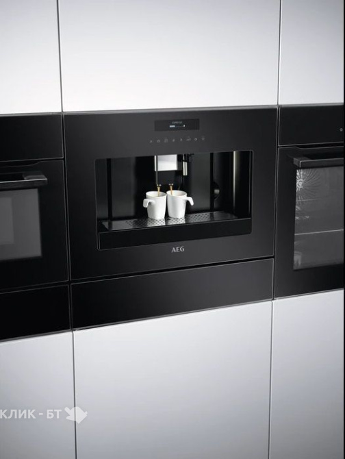 Встраиваемая кофемашина AEG KKE884500B