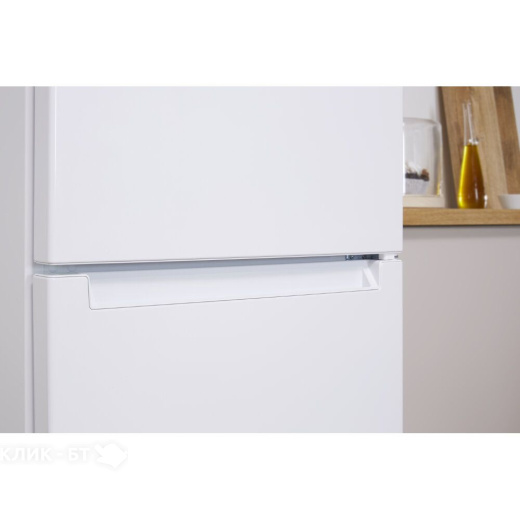 Холодильник INDESIT df 5180 w