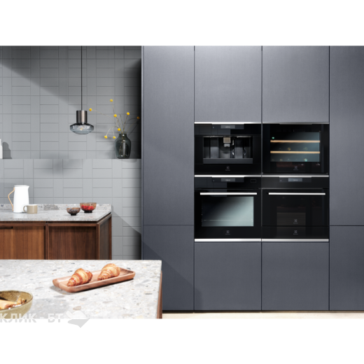 Винный шкаф Electrolux KBW5X