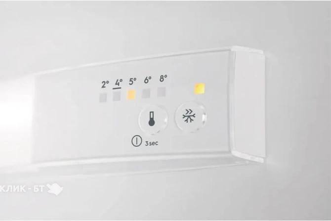 Холодильник ELECTROLUX ERD6DE18S4