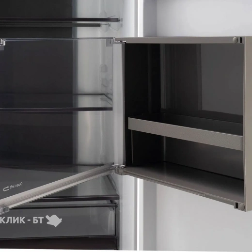 Холодильник HYUNDAI CM55043F черное стекло