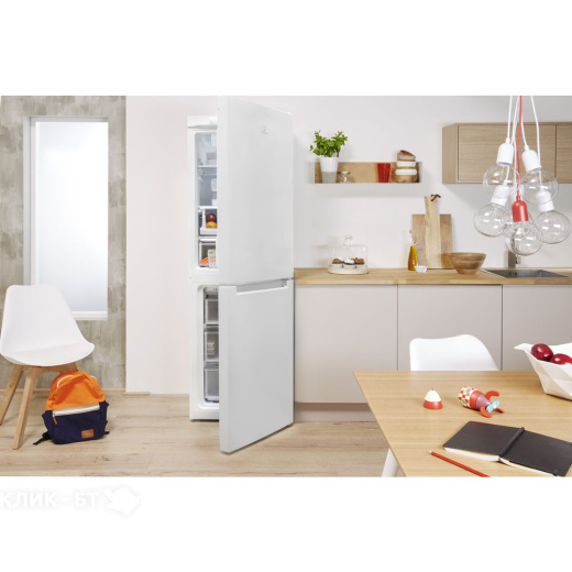 Холодильник INDESIT DS 4160 W