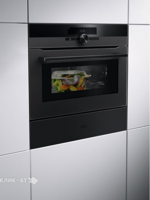 Духовой шкаф AEG KMK968000T