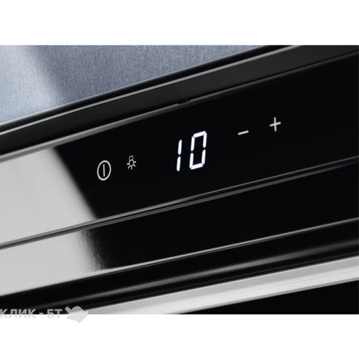 Винный шкаф Electrolux KBW5X