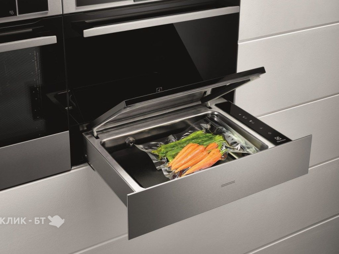 Вакууматор ELECTROLUX EVD 14900 OX