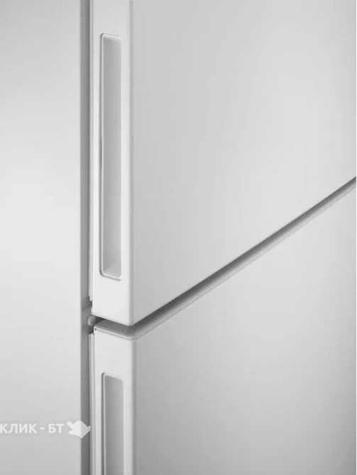 Холодильник ELECTROLUX LNC7ME32W2