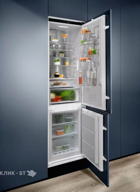 Холодильник ELECTROLUX ENC8MD19S